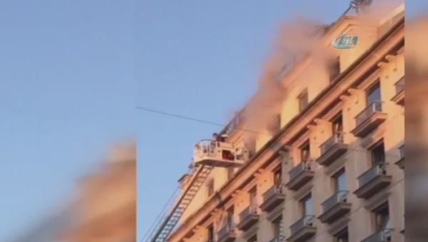 İstanbul'da otel yangını!