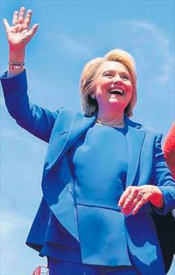 Hillary işbaşı yaptı