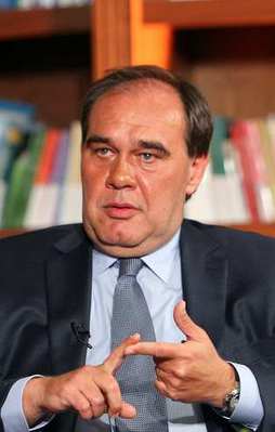 Demirören'den Terim'e sürpriz teklif!