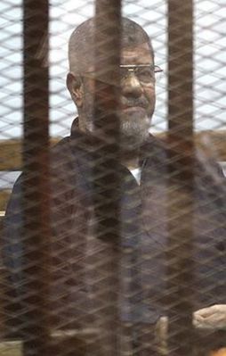 Mursi için idam kararı