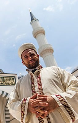 ABD'de bir camiye ilk defa mahya asılacak