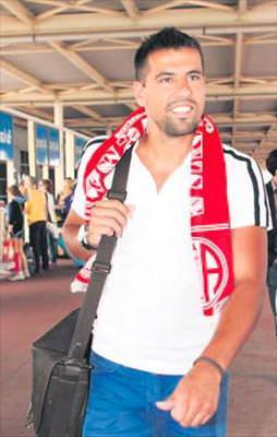 Milan Baros şarap gibi!
