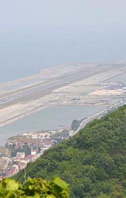 Denizdeki havalimanı arsa fiyatlarını uçurdu