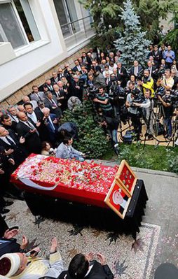 Demirel son yolculuğuna uğurlanıyor