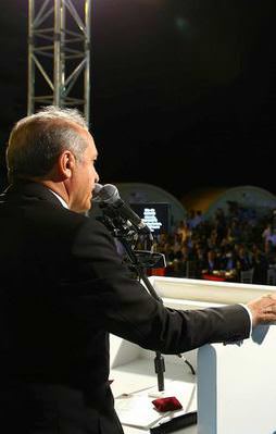 Erdoğan: Batı'nın sicili Mısır'da Suriye'de bozuldu