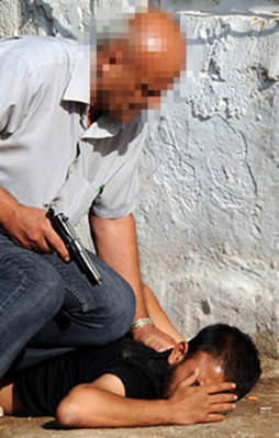 'Bin lira getir babanı götür!'