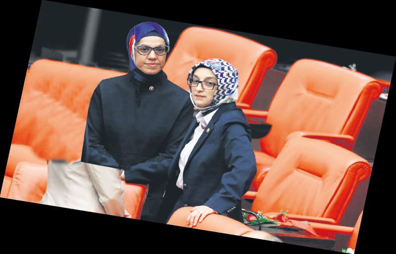 16 yıl sonra aynı başörtü