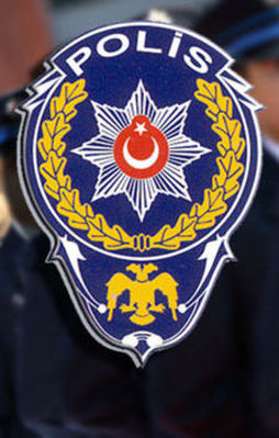 Şiddete 4 bin polis