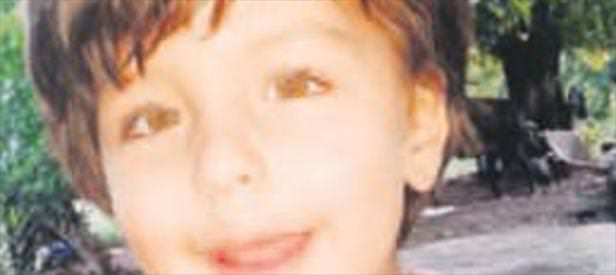 Kuduz köpek ölüm saçtı