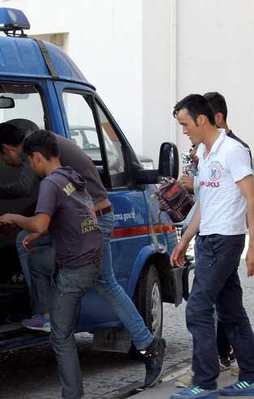 Çanakkale'de 55 kaçak yakalandı