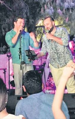 Emre coştu bir kere