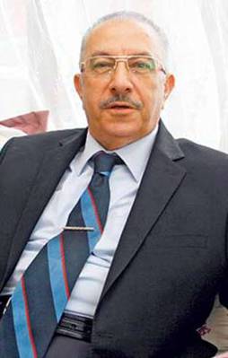 ABD’ye de, ihtişamlı hayata da çok düşkün