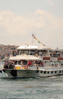 Vapurdan denize atladı