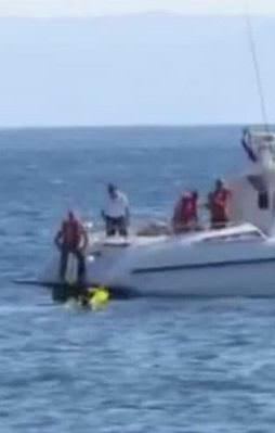 10 aylık bebek denizin ortasında kaldı