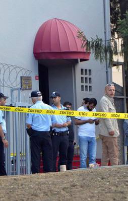 Etiler'de silahlı çatışma: 4 yaralı