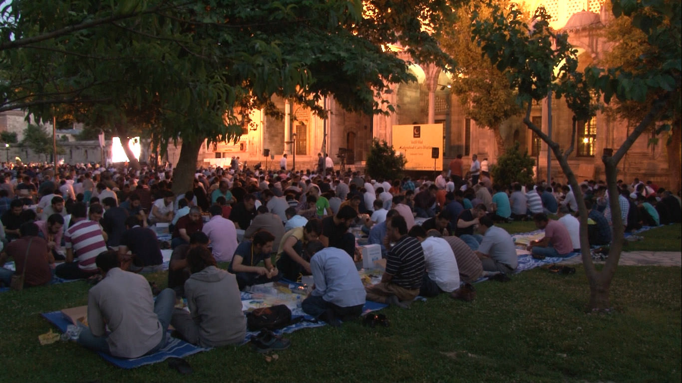 Medine usulü yer sofrası iftarı-4