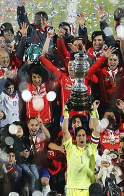 2015 Copa America'nın şampiyonu Şili