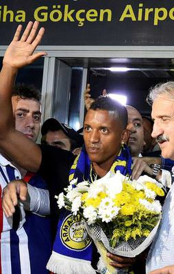 Ve Nani İstanbul'a indi