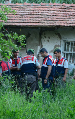 Öldürdüğü kişinin maaşını çekerken yakalandı