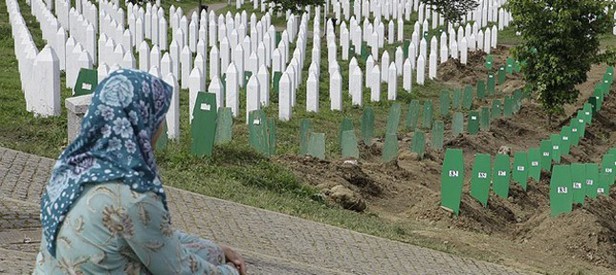 Avrupa Srebrenitsa soykırımı tasarısını oylayacak