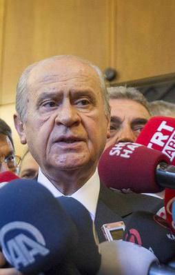 Bahçeli: İkisi de çekik gözlü fark eder mi?