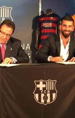 Arda Turan imzayı attı