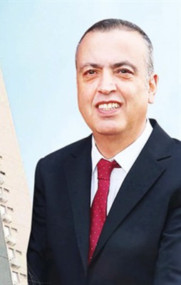 Eşi dostu ihya etti