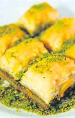Ispanaklı baklava hasta eder