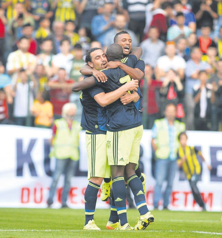 Fener'den gollü prova Nani siftah yaptı
