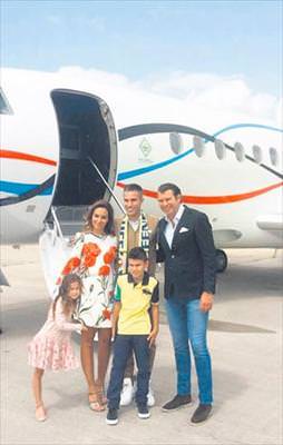 Louis Van Gaal tarafından küçük düşürüldü