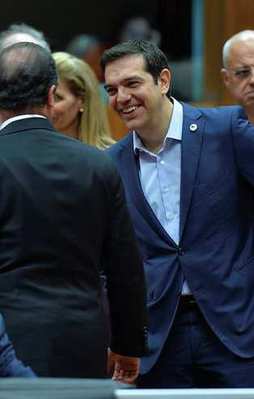 Yunanistan'ı kurtaracak paket onaylandı