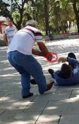 Yol ortasında kafasına sıktı