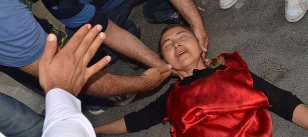 DİSK'e bağlı işçiler çaycı kadını dövdü