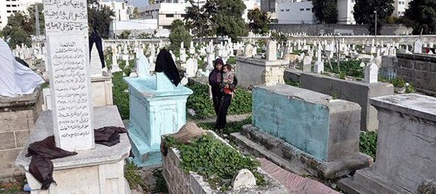 Müslüman mezarlığına Yahudi yerleşimi