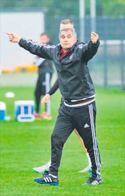 Antrenmanda Şenol Güneş rüzgarı esti