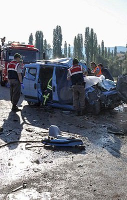 Çorum'da feci kaza: 6 ölü