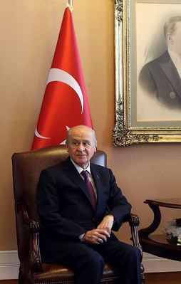 MHP: CHP ile olmazsa seçime gidilsin