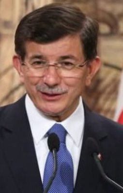 Davutoğlu'ndan muhalefet liderlerine çağrı