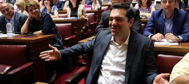 Yunanistan'dan kemer sıkmaya onay!