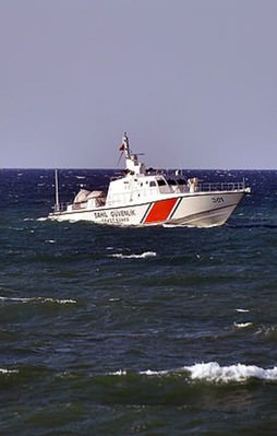 Kayık alabora oldu: 2 ölü