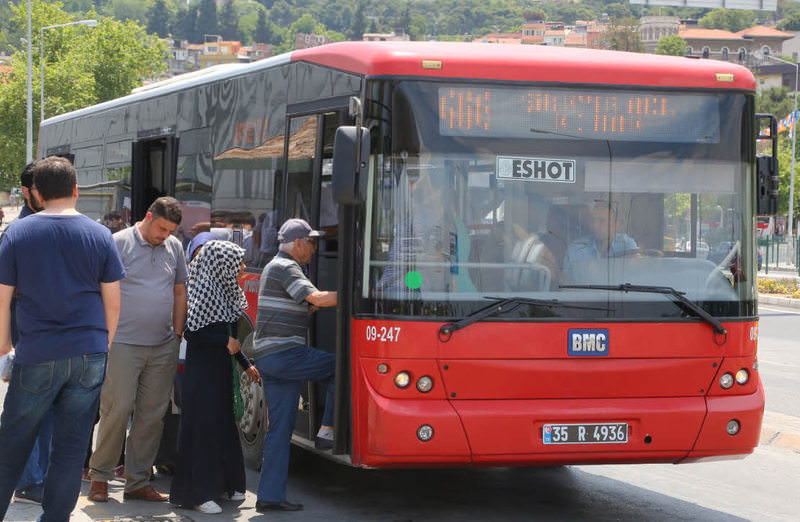 İzmir'deki otobüs çilesi bitmiyor!