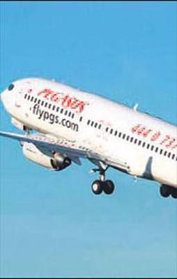 İnişe geçen uçakta panik