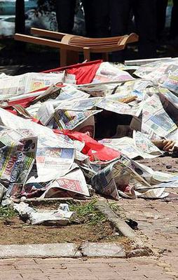 Türkiye'ye eş 'Zaman'lı saldırı!