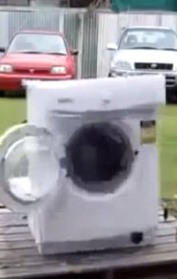 Çamaşır makinesine demir atılırsa