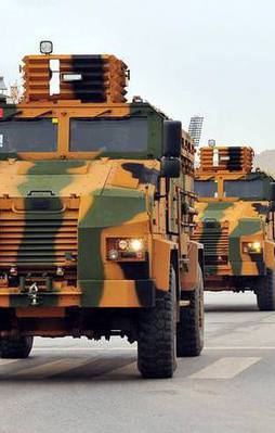 Suriye sınırına askeri sevkiyat başladı