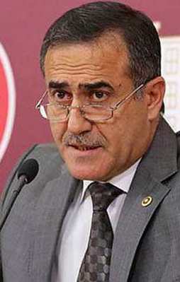 Özkes'ten CHP'ye sert eleştiriler