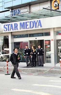 Star Gazetesi'nde bomba paniği!