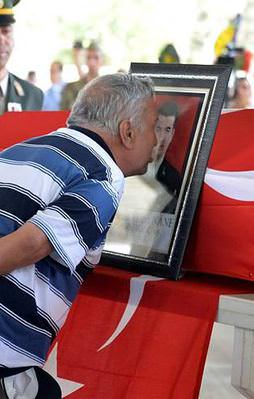 Şehit astsubaya son görev