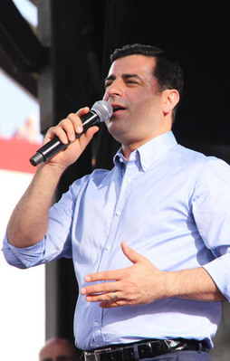 İstanbul Valiliği'nden HDP'ye büyük şok!