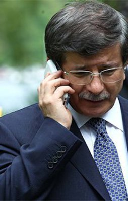 Davutoğlu, Cameron'la telefonla görüştü
